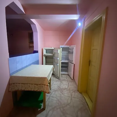 Corina Lodge